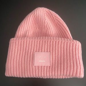 Acne Studio 100% wool hat for cold winter